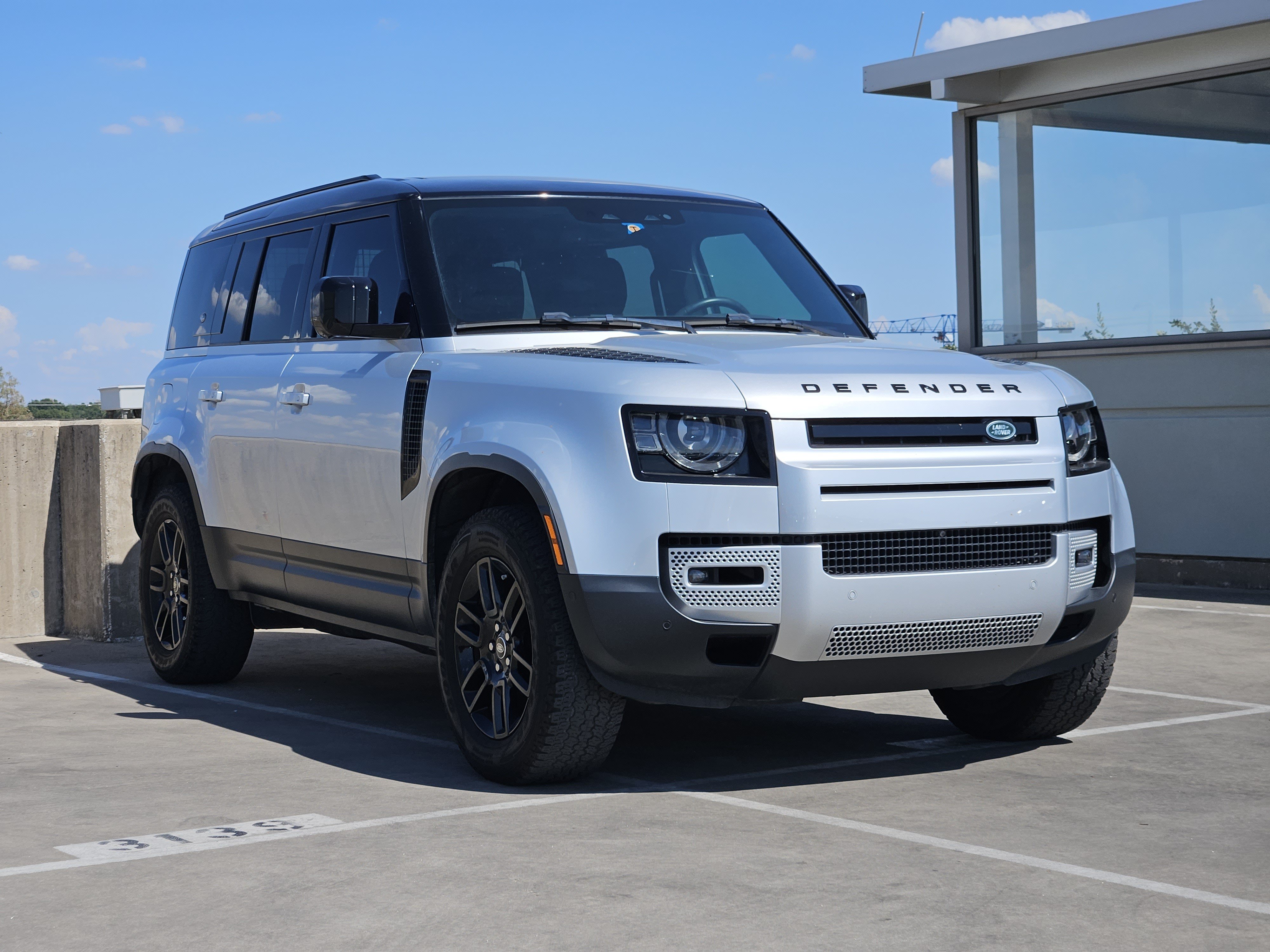 Used 2023 Land Rover Defender 110 S AWD/4WD image 10