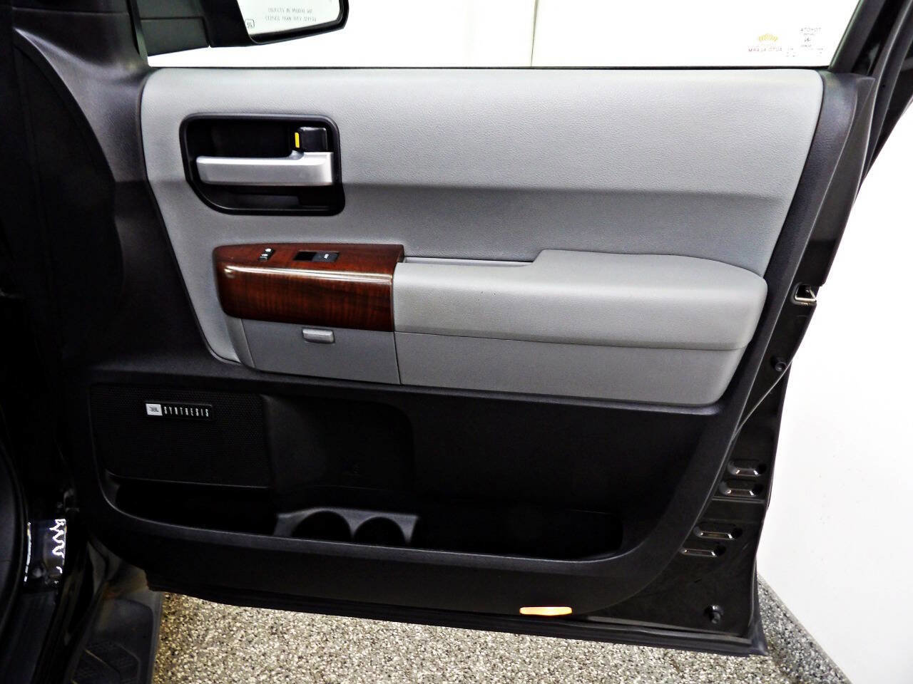 Used 2012 Toyota Sequoia Platinum AWD/4WD image 11