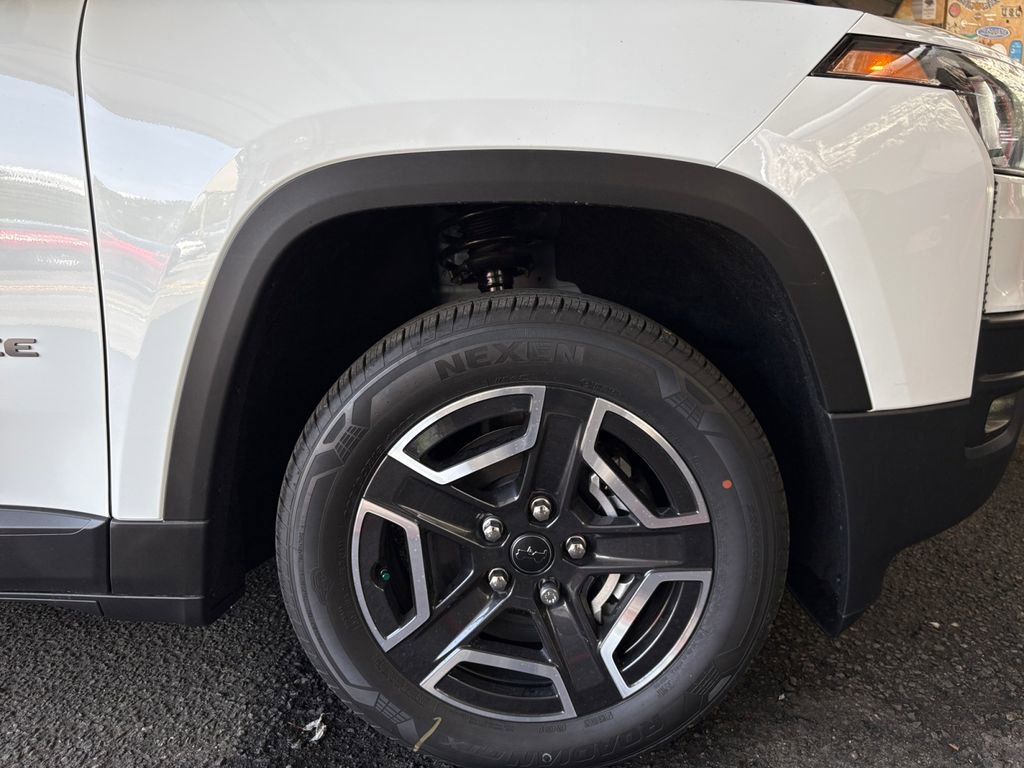New 2026 Jeep Cherokee Limited image 24