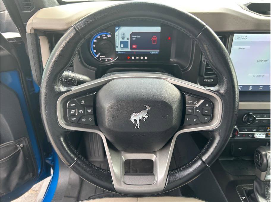 Used 2022 Ford Bronco Wildtrak image 15