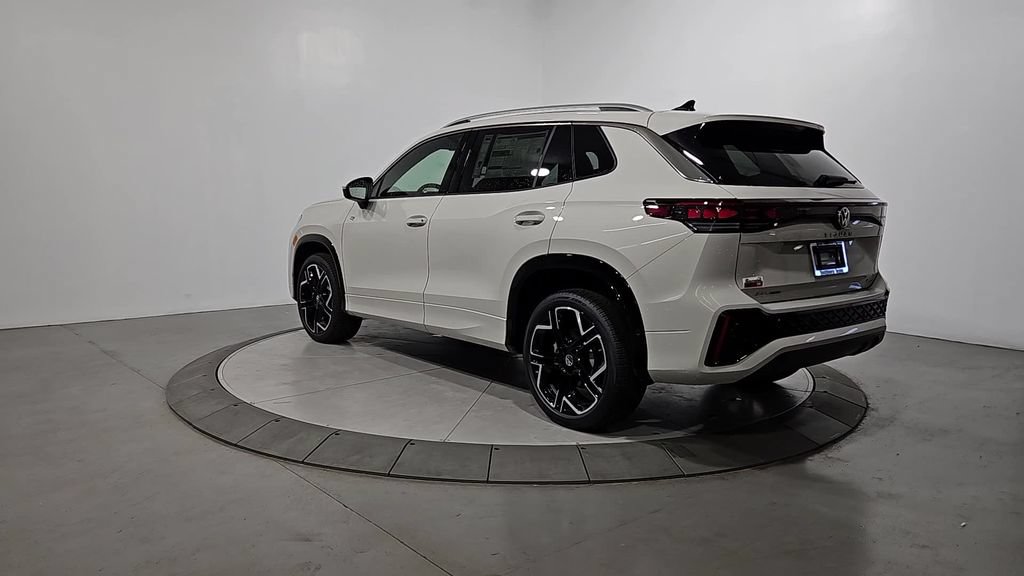 New 2026 Volkswagen Tiguan SEL R-Line AWD/4WD image 3