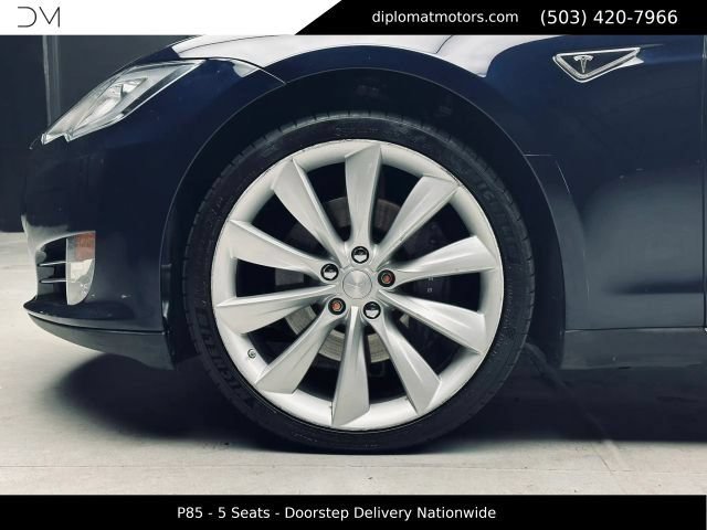 Used 2013 Tesla Model S Performance RWD image 37