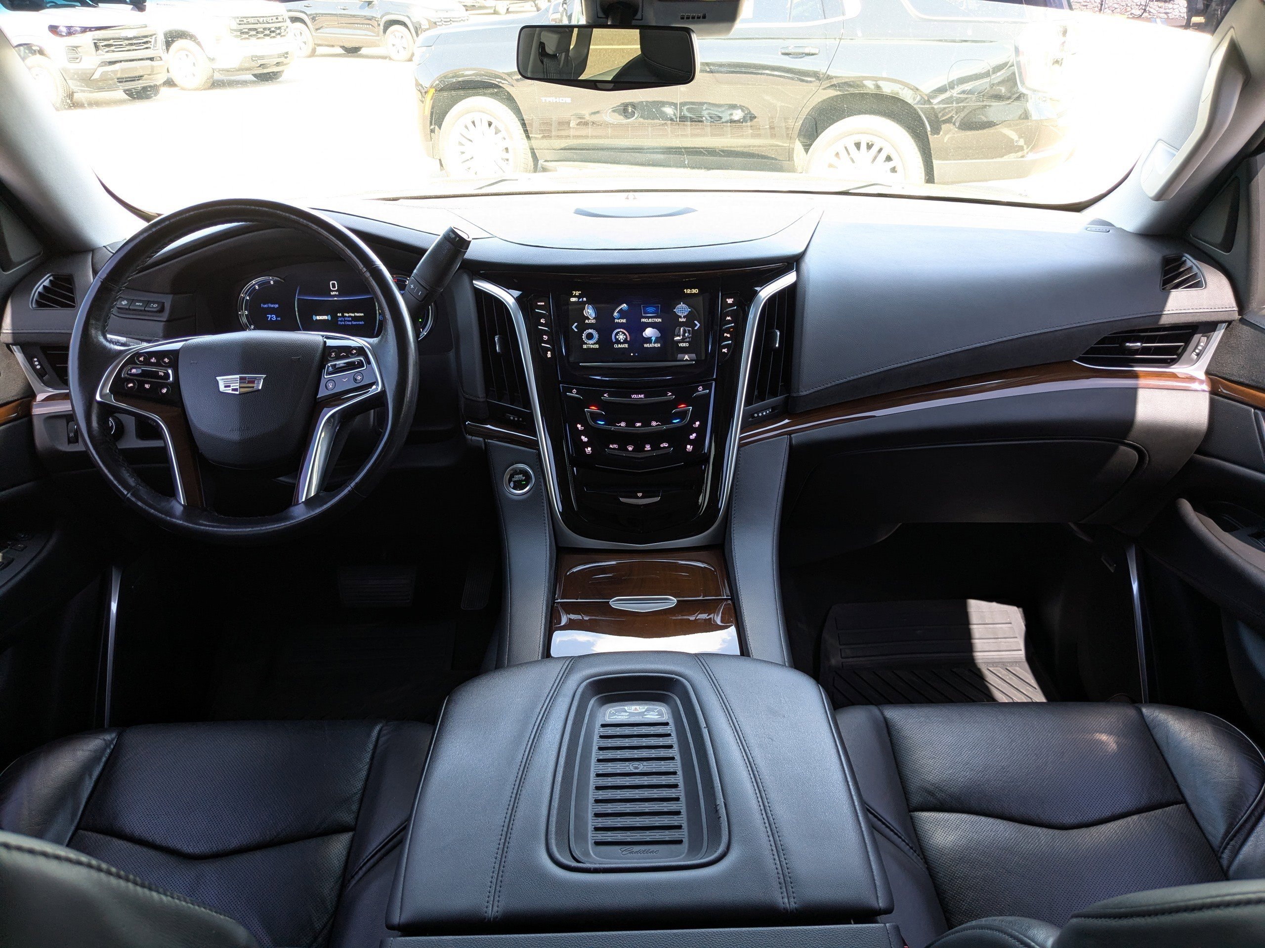 Used 2019 Cadillac Escalade Premium Luxury image 17