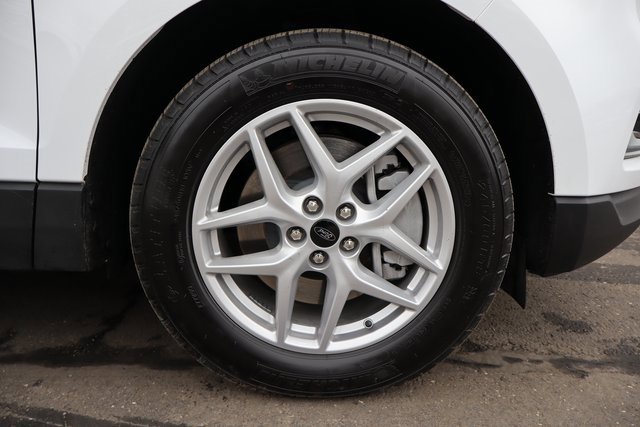 Used 2024 Ford Edge SEL image 10