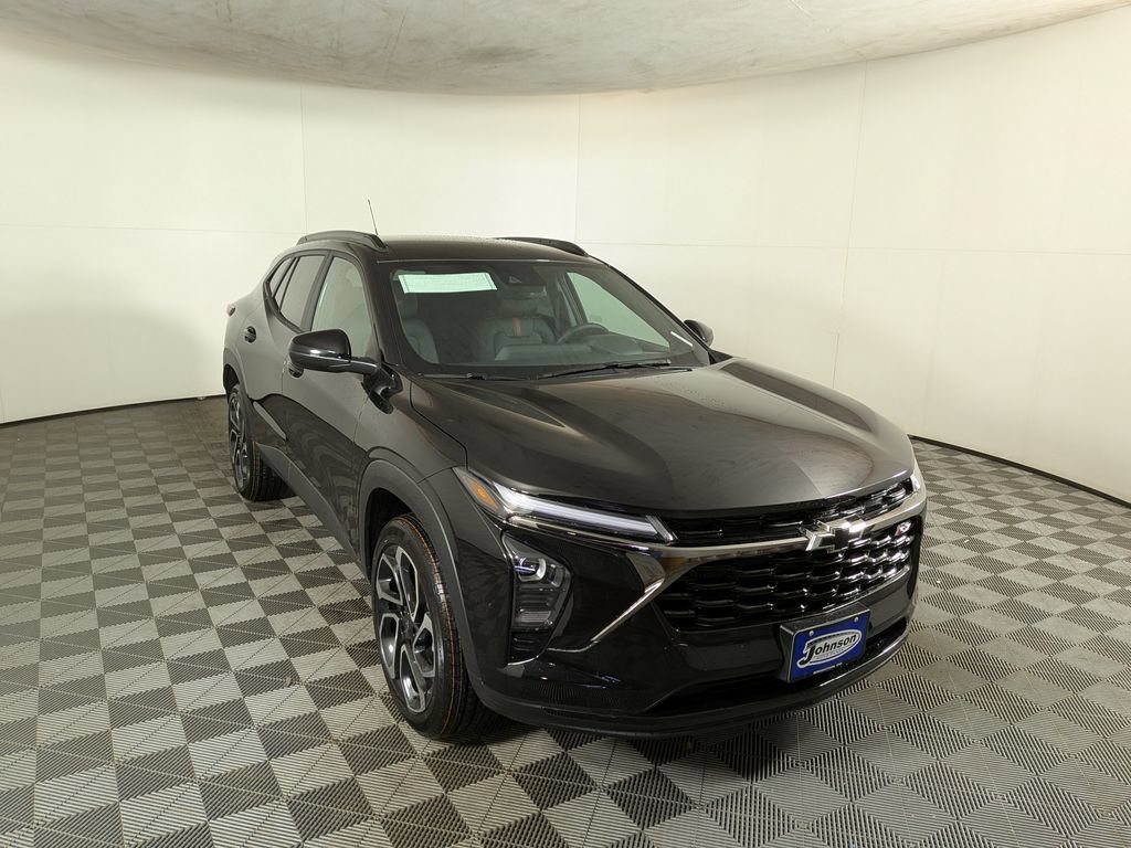 New 2026 Chevrolet Trax RS w/ Driver Confidence Package FWD image 5