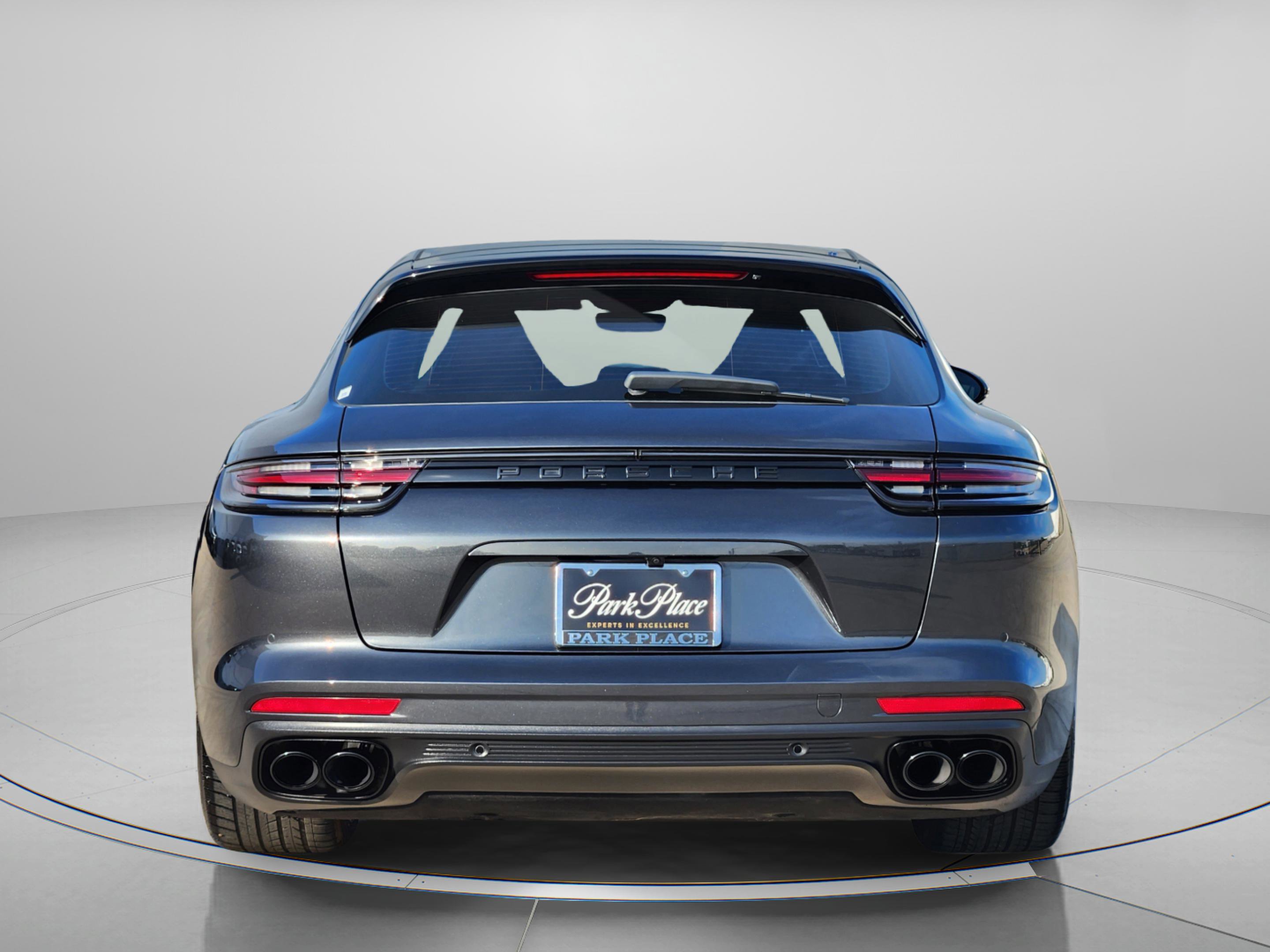 Used 2018 Porsche Panamera Turbo S image 4