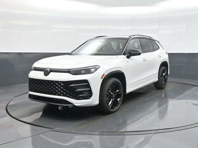 New 2026 Volkswagen Tiguan SE R-Line AWD/4WD image 3