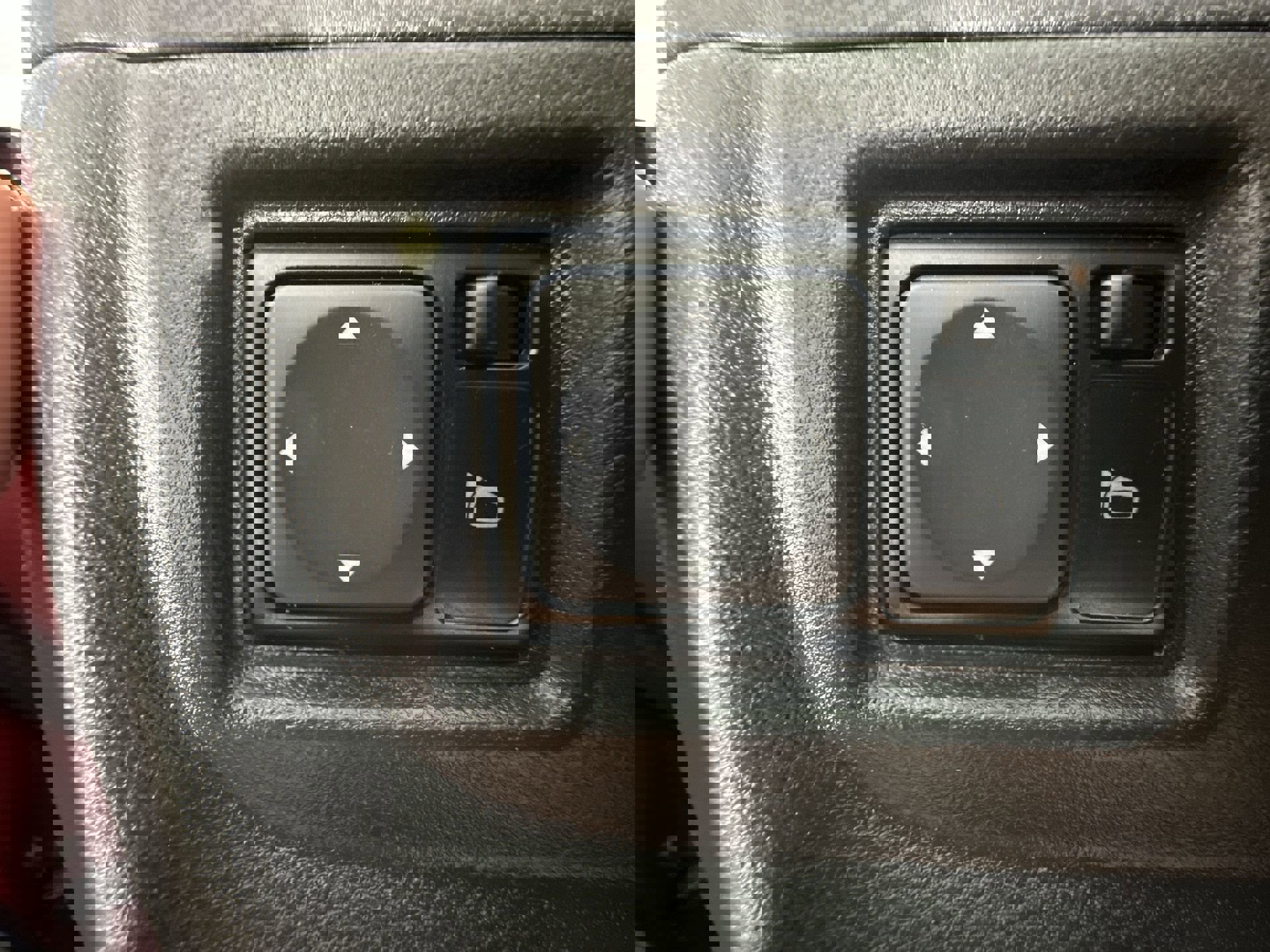 Used 2017 Nissan Versa Note SV image 22