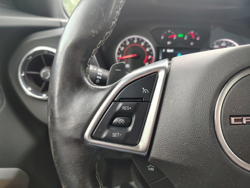 Certified 2018 Chevrolet Camaro LT RWD image 25