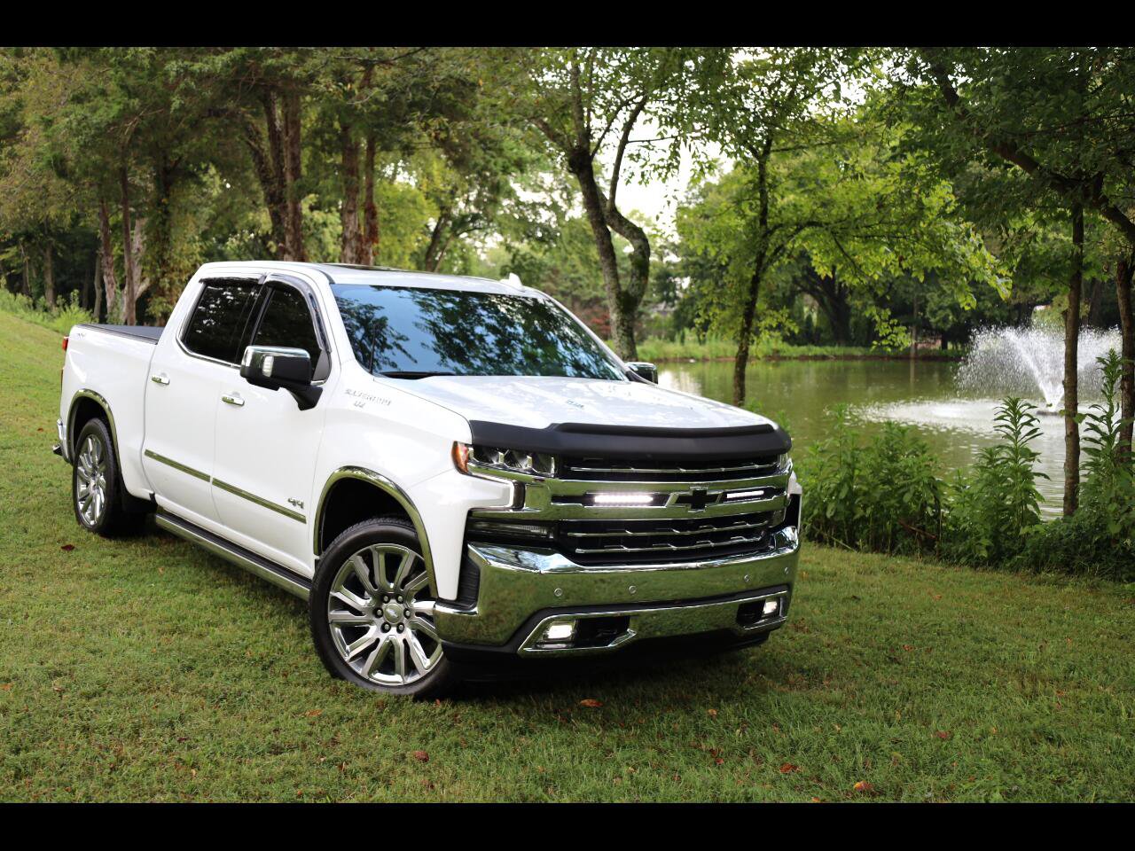 Used 2022 Chevrolet Silverado 1500 LTZ w/ LTZ Premium Package image 1