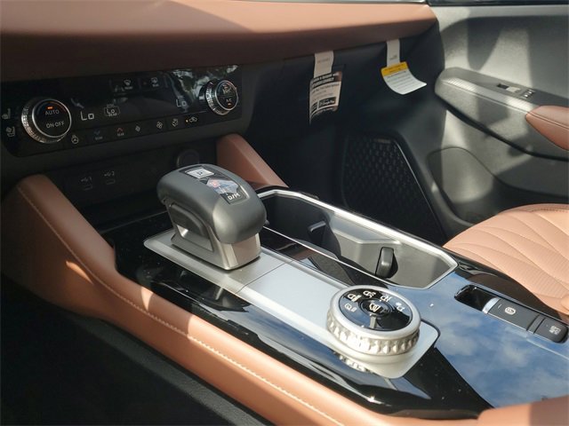 New 2025 Mitsubishi Outlander SEL image 27