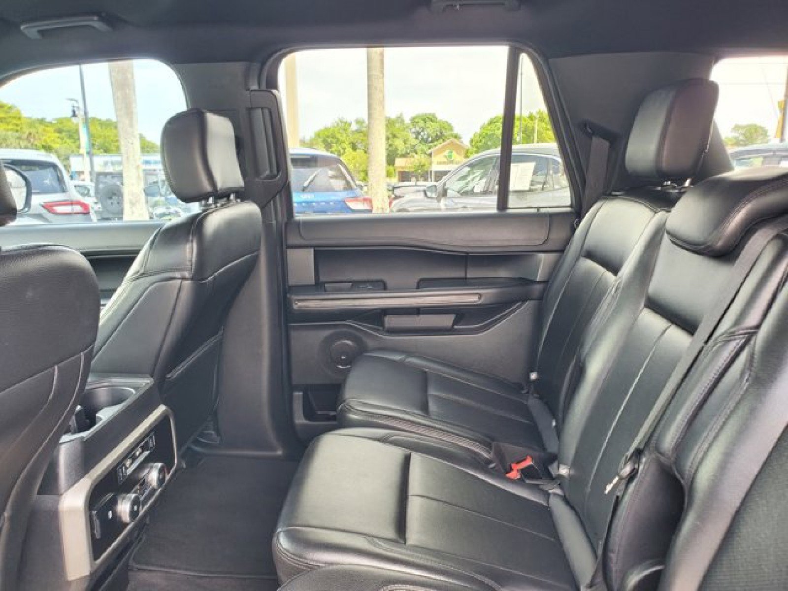Used 2019 Ford Expedition Max XLT w/ Equipment Group 201A image 28