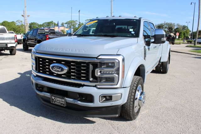 Used 2026 Ford F450 Platinum w/ Platinum Plus Package AWD/4WD image 3