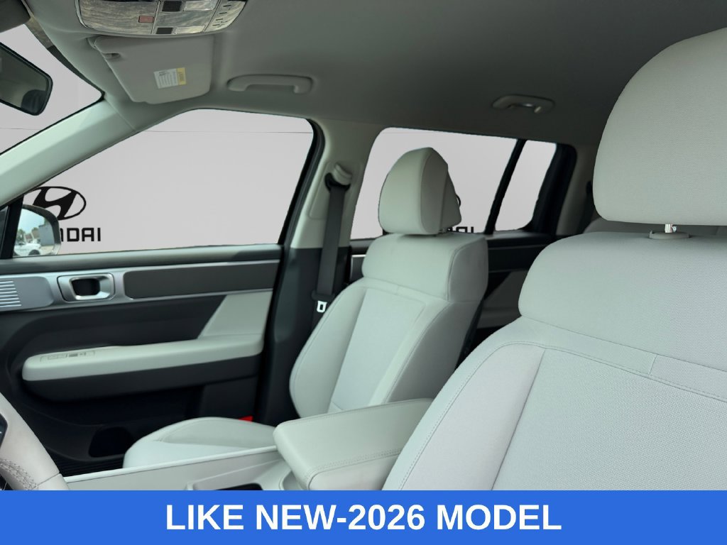 Used 2026 Hyundai Santa Fe SE FWD image 9