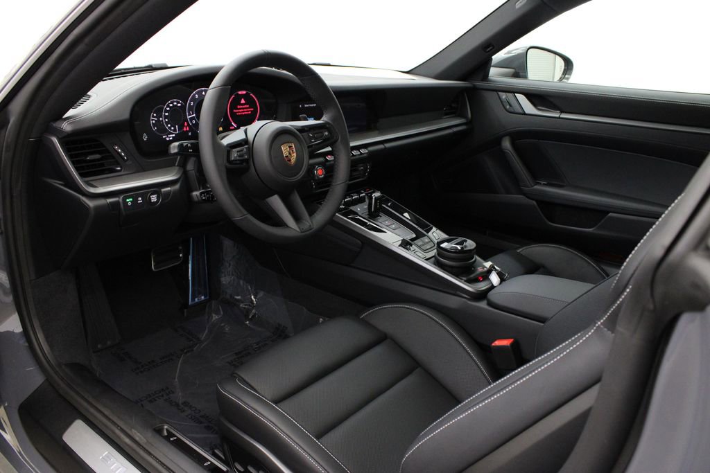 New 2026 Porsche 911 Carrera image 4