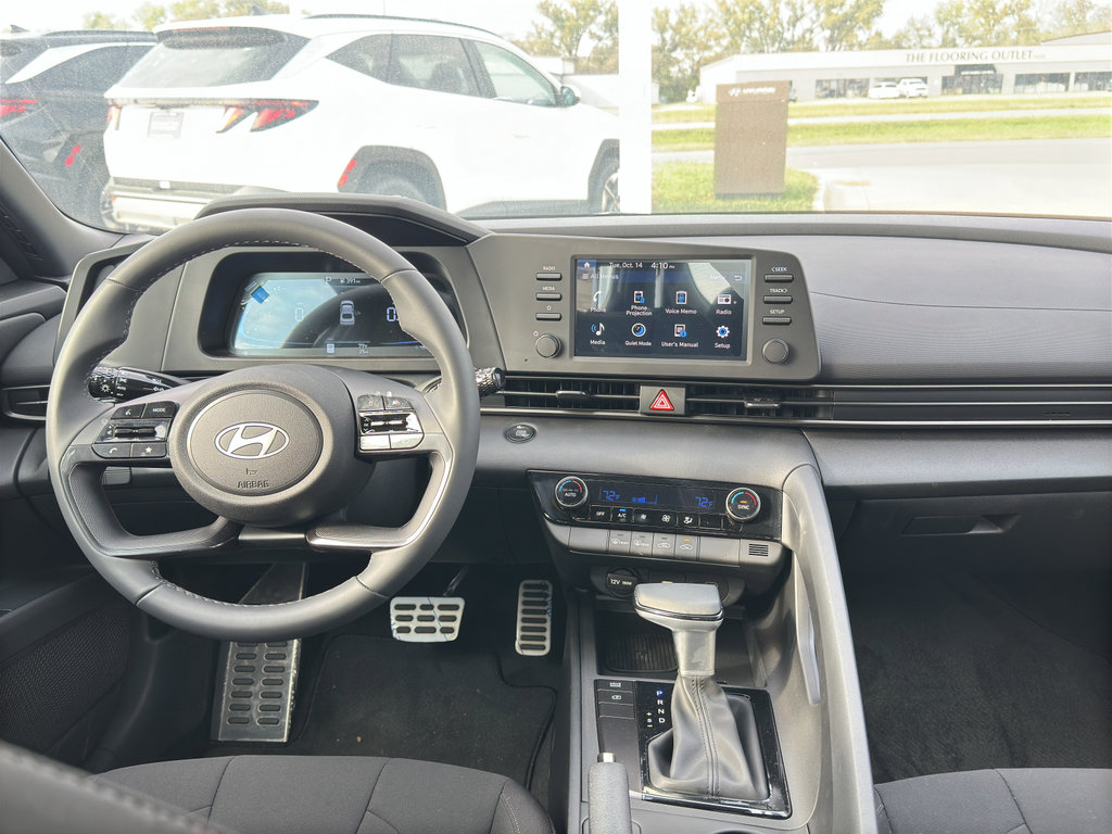 New 2025 Hyundai Elantra Sport image 10