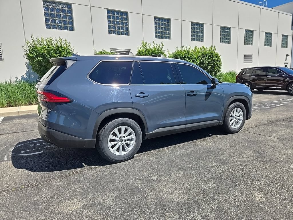 Used 2024 Toyota Grand Highlander AWD image 8