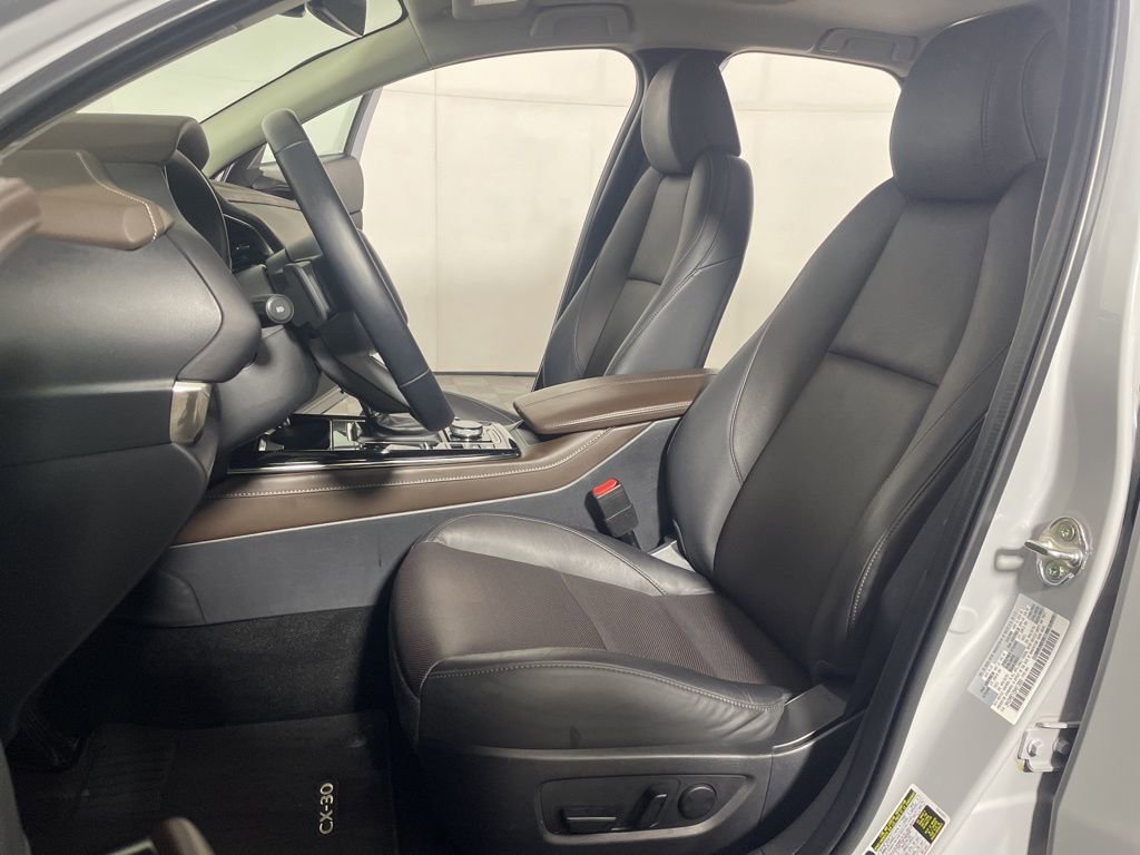 Certified 2025 MAZDA CX-30 2.5 Turbo w/ Premium Plus Pkg image 10