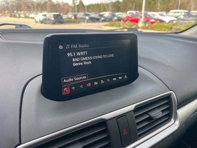 Used 2018 MAZDA MAZDA3 Touring image 17