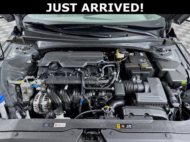 Used 2025 Hyundai Elantra Sport FWD image 42