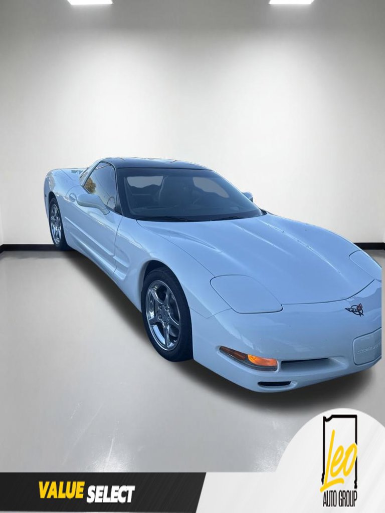 Used 2004 Chevrolet Corvette Coupe w/ Preferred Equipment Group RWD image 1