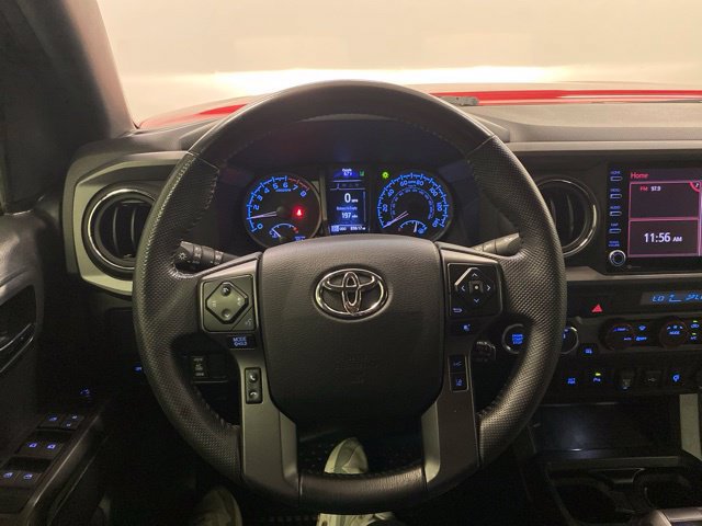 Used 2022 Toyota Tacoma TRD Off-Road w/ Technology Package AWD/4WD image 16