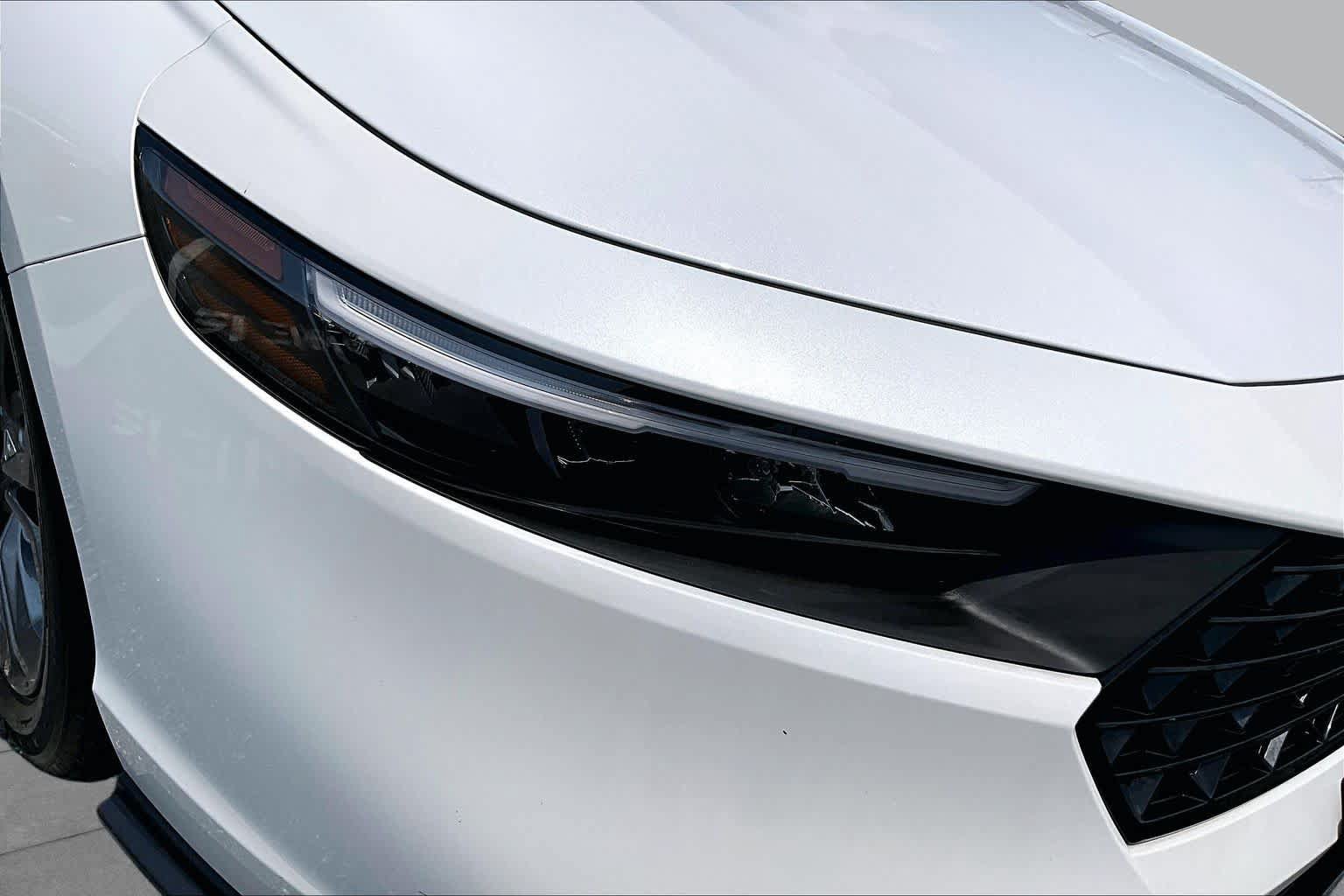 Used 2023 Honda Accord EX image 27