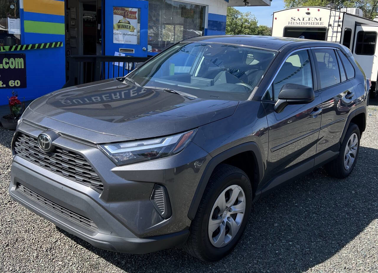 Used 2023 Toyota RAV4 LE image 2