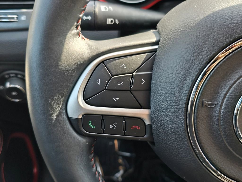 Used 2018 Jeep Compass Trailhawk w/ Navigation Group image 18