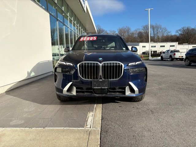 Used 2025 BMW X7 xDrive40i w/ Climate Comfort Package image 8