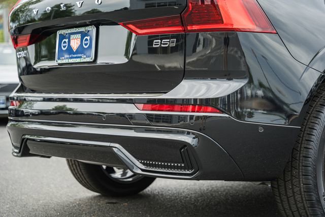 New 2026 Volvo XC60 B5 Plus w/ Protection Package Premier AWD/4WD image 9