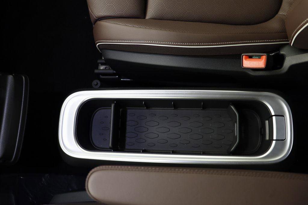 New 2025 Volkswagen ID. Buzz Pro S image 16