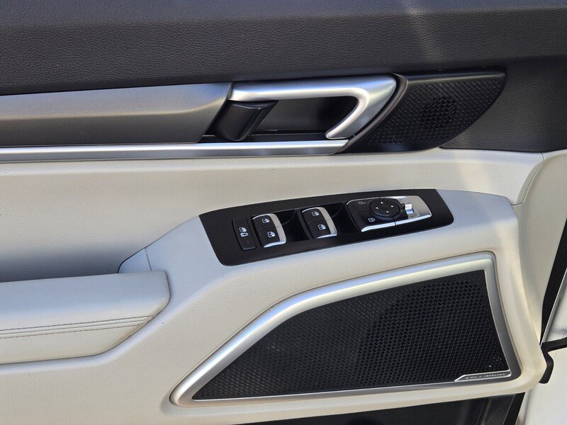 Used 2020 Kia Telluride S FWD image 18