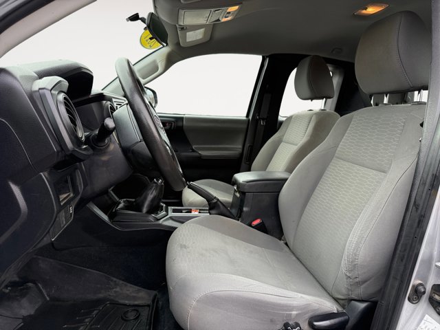 Used 2017 Toyota Tacoma SR image 10