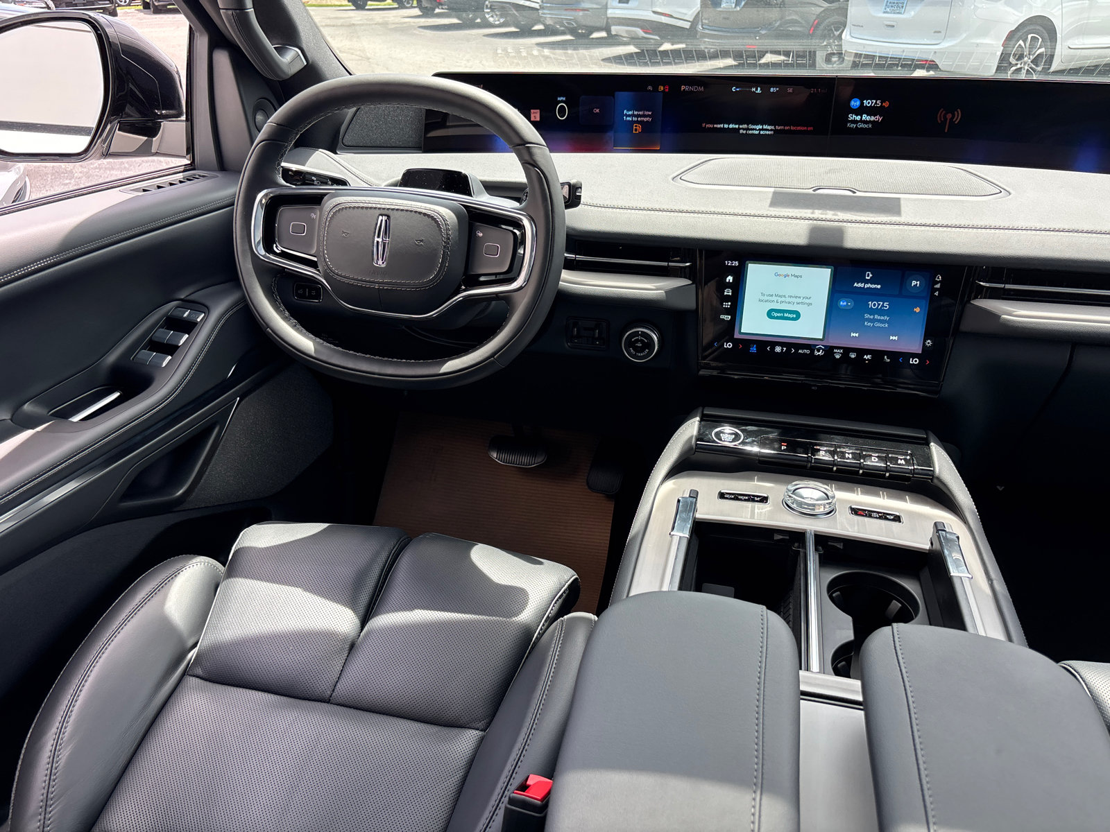 New 2026 Lincoln Navigator Reserve w/ Jet Appearance Package AWD/4WD image 30