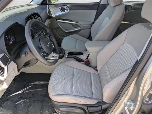 Used 2022 Kia Soul LX FWD image 15