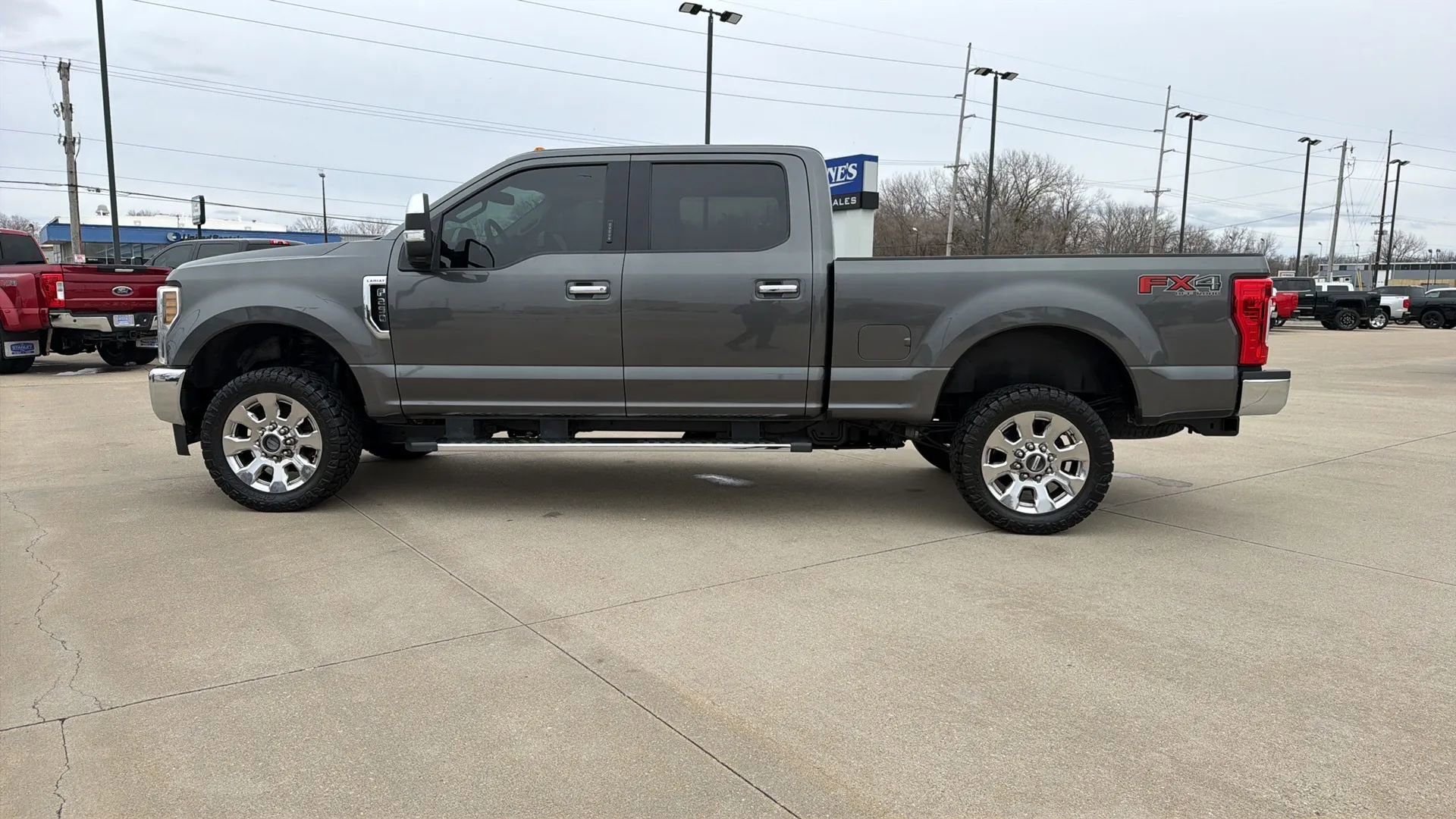 Used 2019 Ford F250 Lariat w/ Chrome Package image 10