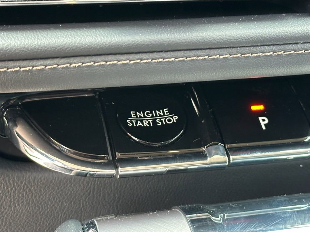 New 2026 Lincoln Aviator AWD w/ Jet Appearance Package image 11