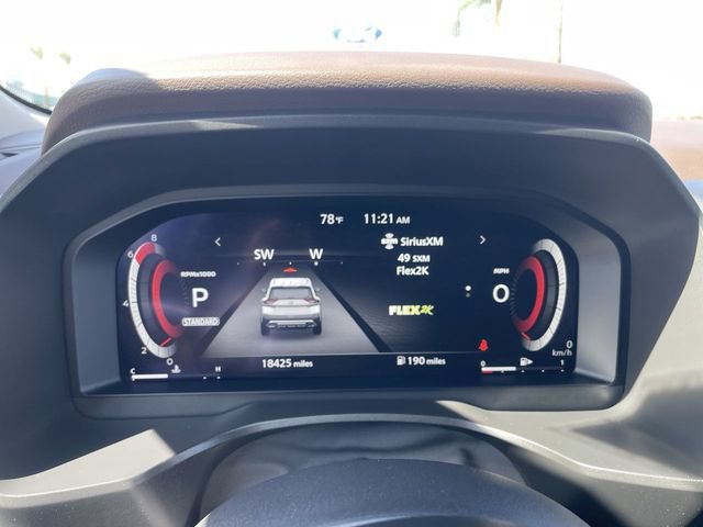 Used 2023 Nissan Rogue Platinum FWD image 11