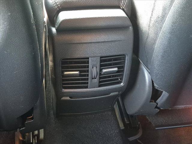 Used 2018 Mercedes-Benz CLA 250 image 16