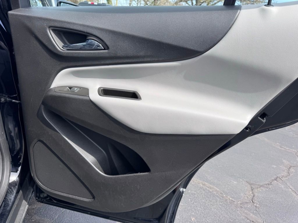 Used 2024 Chevrolet Equinox LS AWD/4WD image 26