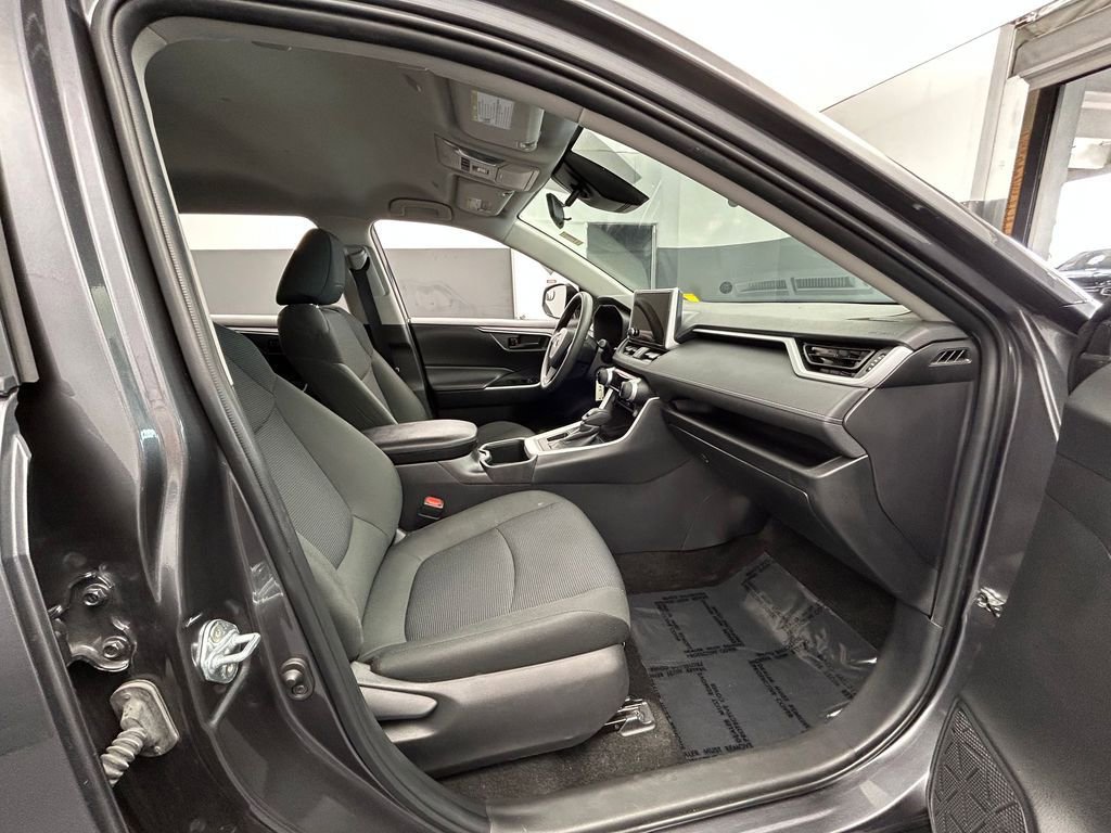 Used 2024 Toyota RAV4 LE FWD image 42