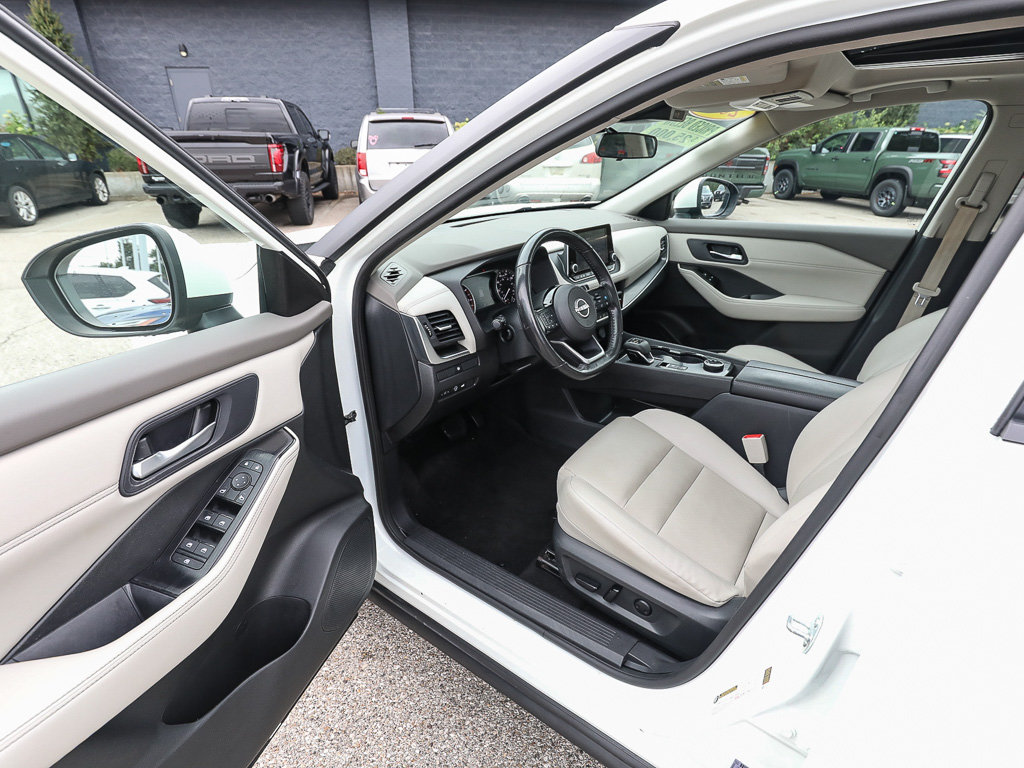 Used 2023 Nissan Rogue SV w/ SV Premium B Package AWD/4WD image 11