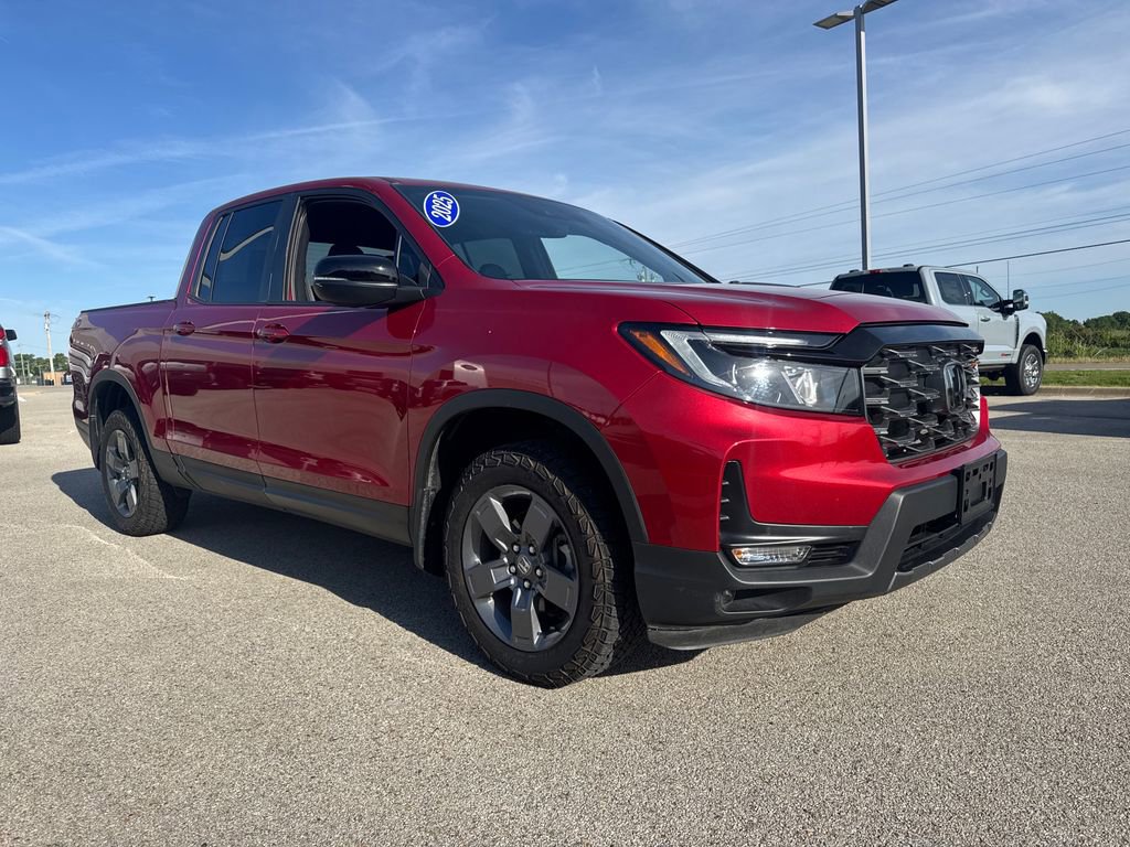 Used 2025 Honda Ridgeline TrailSport image 8