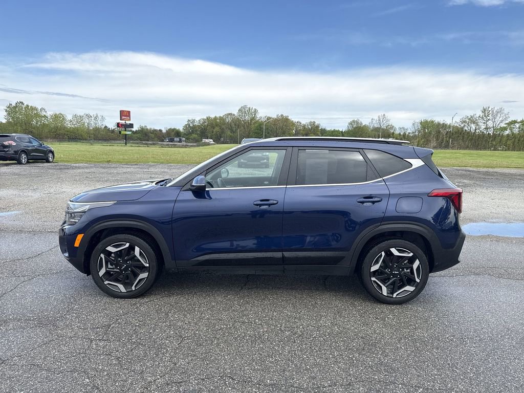 Used 2024 Kia Seltos SX w/ SX Sunroof Package AWD/4WD image 5