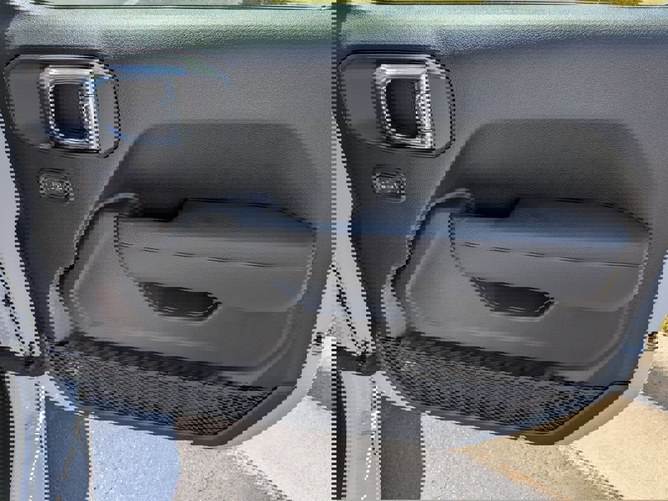 New 2025 Jeep Gladiator Sport image 31