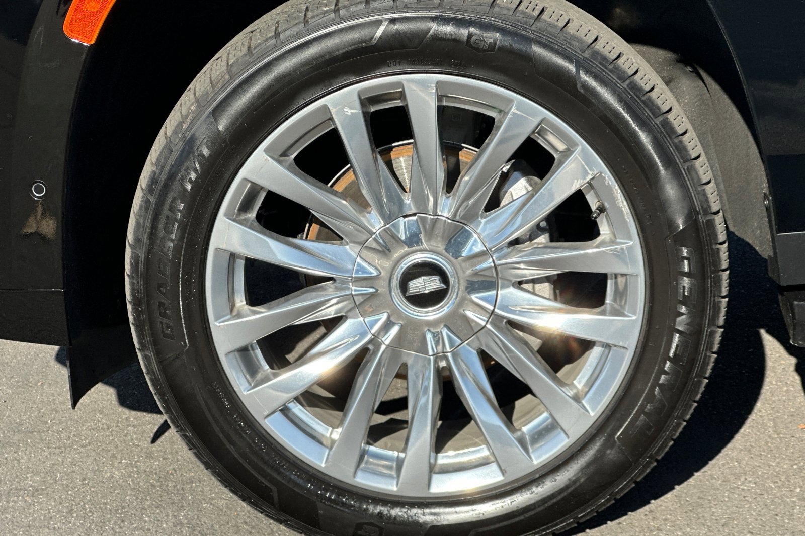 Certified 2024 Cadillac Escalade Premium Luxury image 44