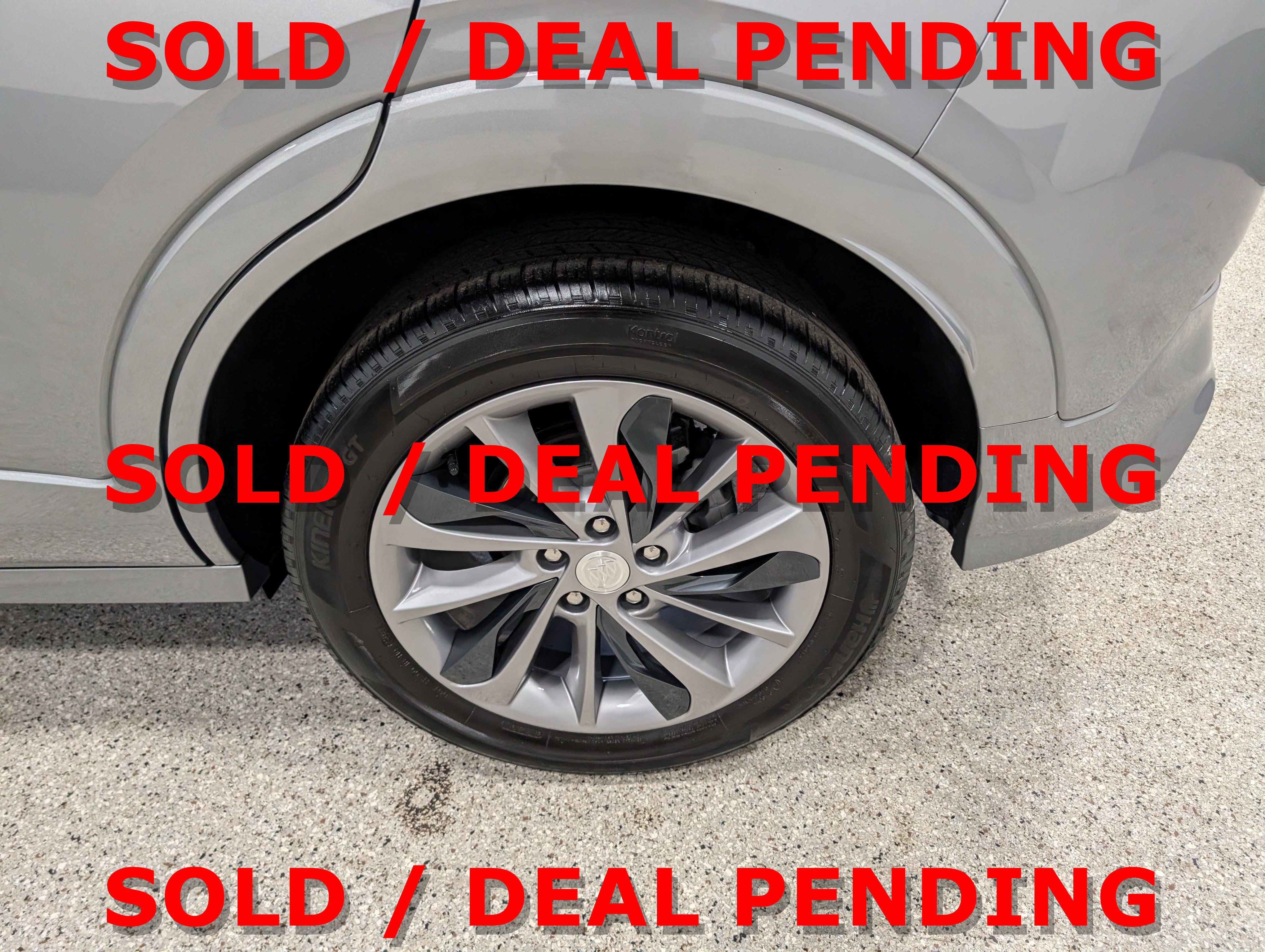 Used 2023 Buick Encore GX Select w/ Sport Touring Package FWD image 10
