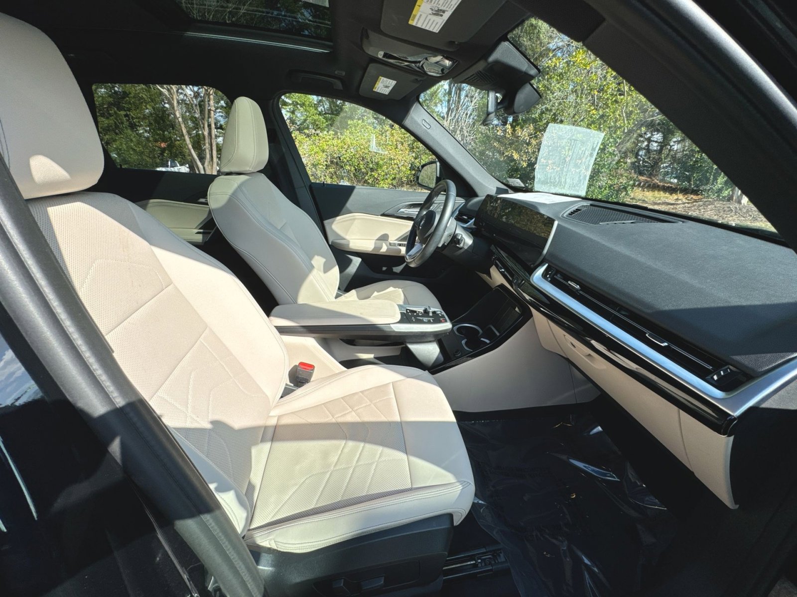 Certified 2023 BMW X1 xDrive28i w/ Convenience Package image 33