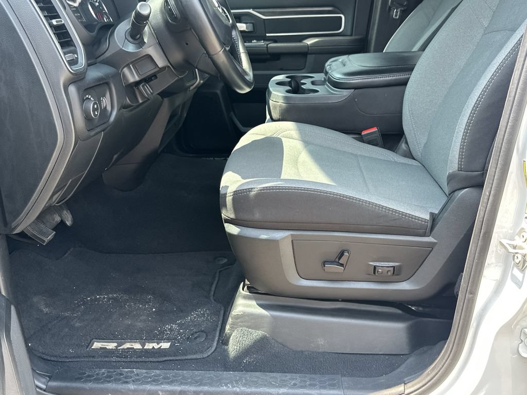Used 2024 RAM 2500 Big Horn AWD/4WD image 9